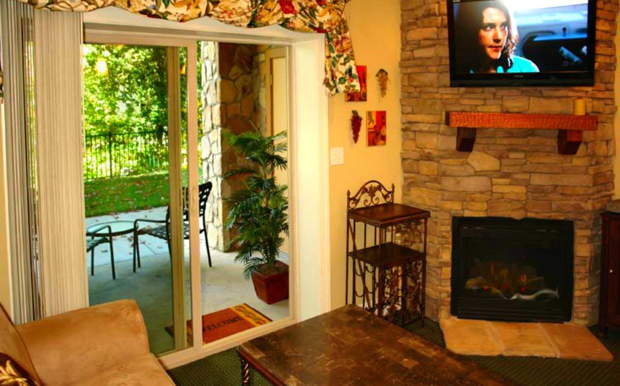 Summit Manor Condominiums Gatlinburg Exterior photo